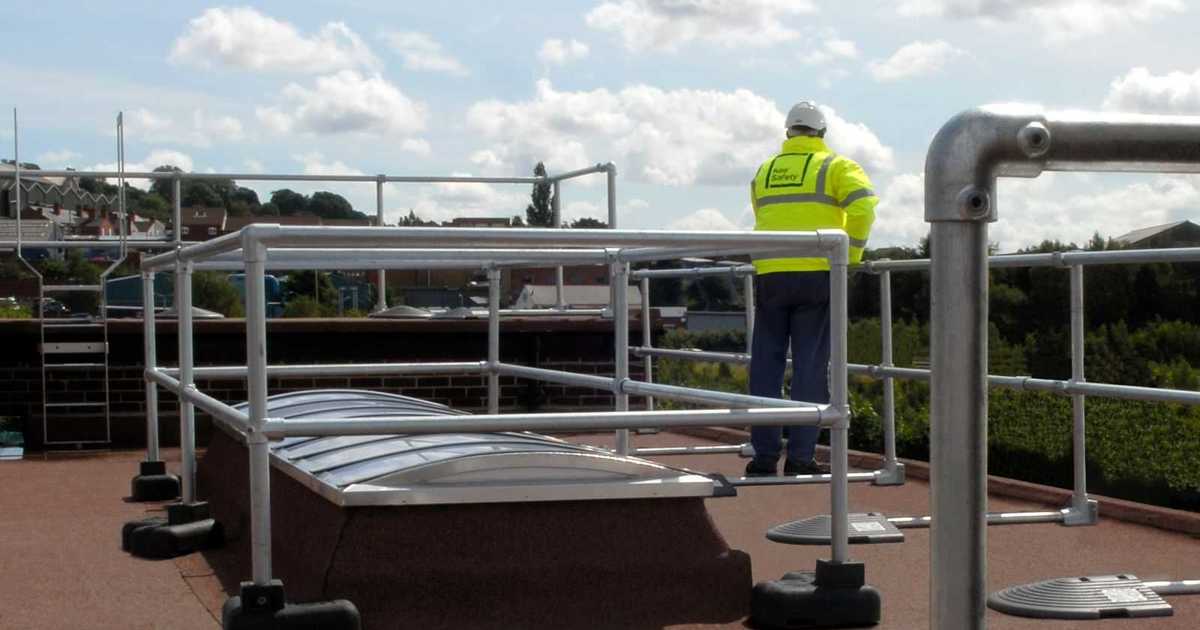 Kee Dome Fall Protection Railing for Skylights - Kee Safety