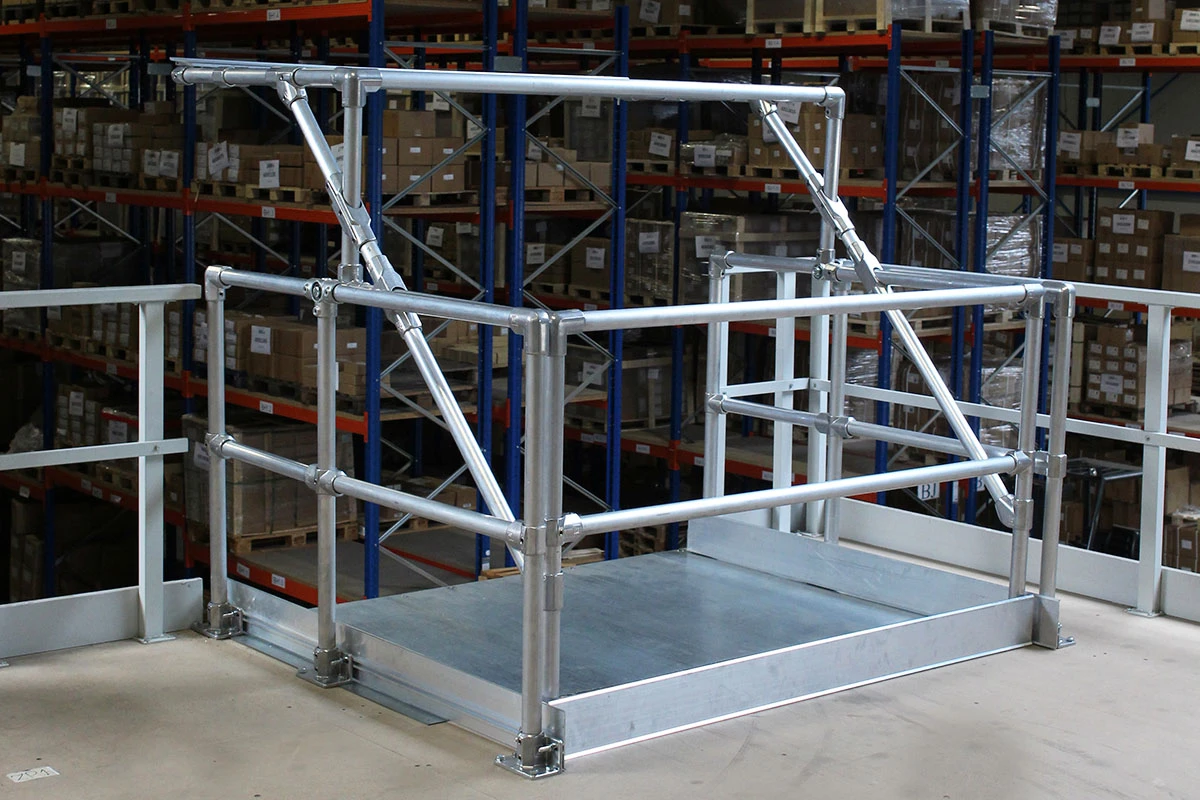 Kee Pivot / Pallet Gates / Mezzanine Pallet Gates / Warehouse Fall Protection / Safe Access