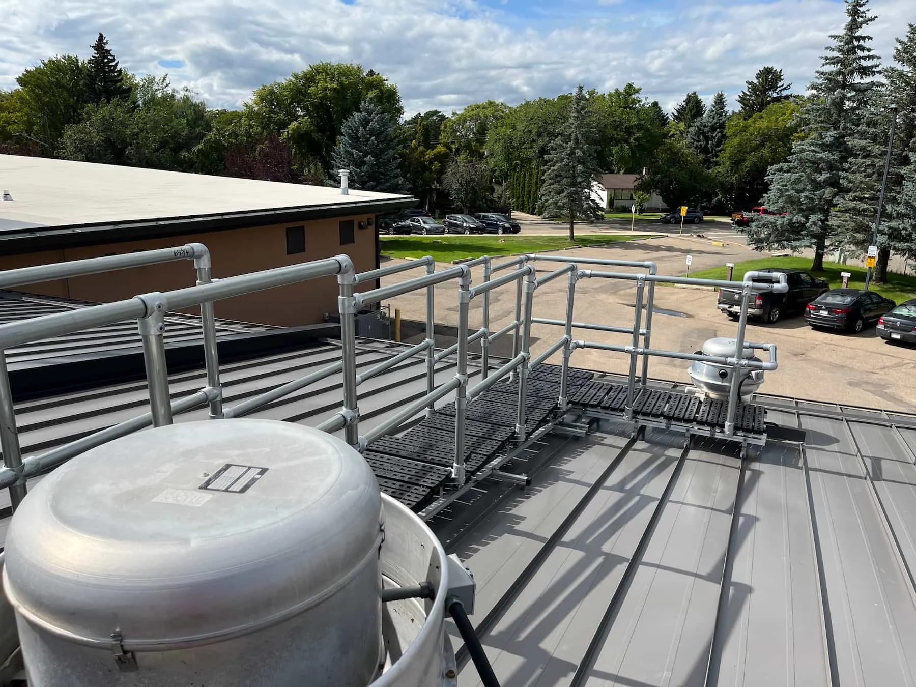 HVAC maintenance safety solution using Kee Walk in Brooks AB