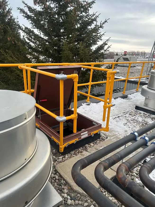 Hvac Safety Railing HVAC Fall Protection Solution for Retail Sector - Kee Safety