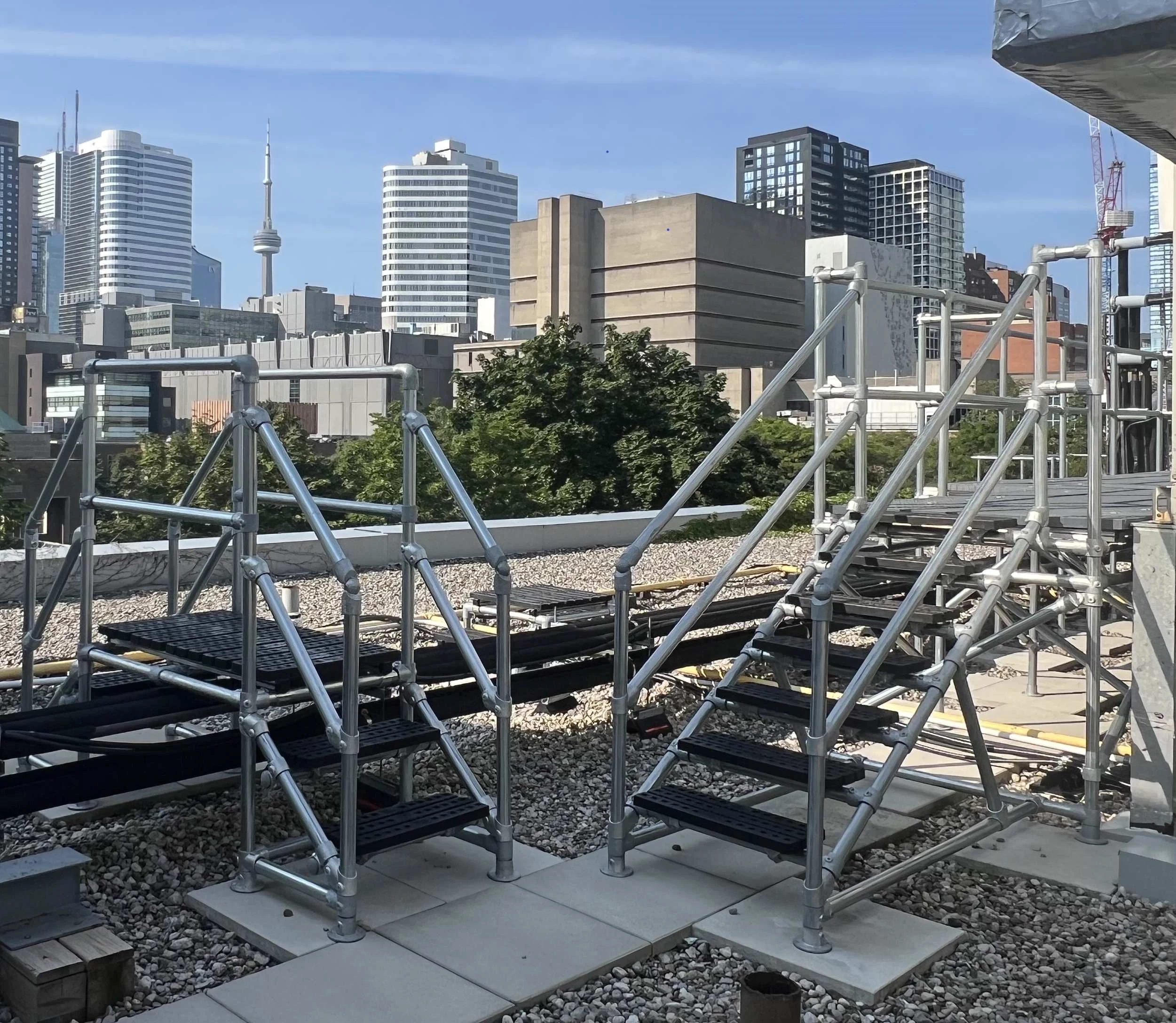 modular platforms/ work platform / work platform canada/ rooftop platform/