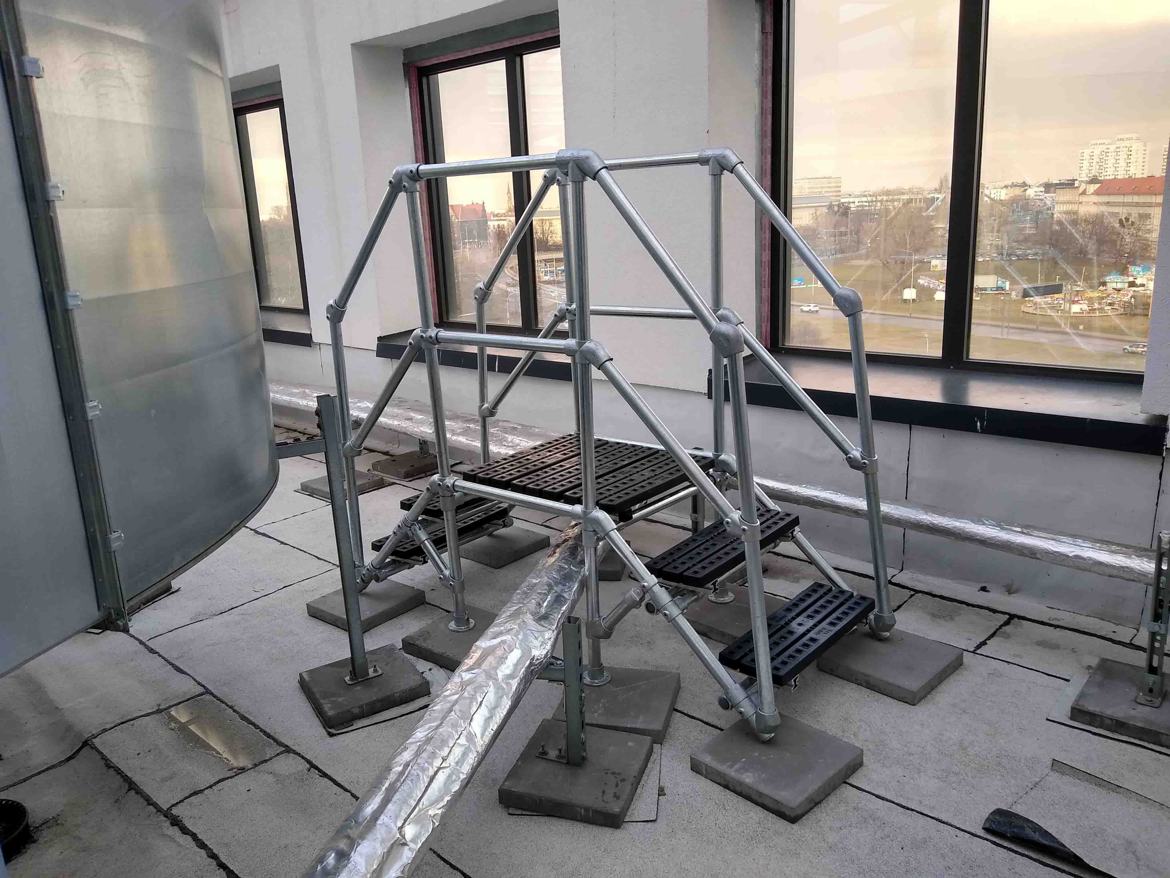 Kee Step / Crossover / Fall Protection / Roof Fall Protection / Roof Fall Protection Canada