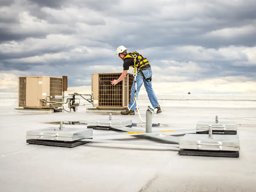 Anchor Device Regulations for active fall protection systems in Canada - Kee Safety