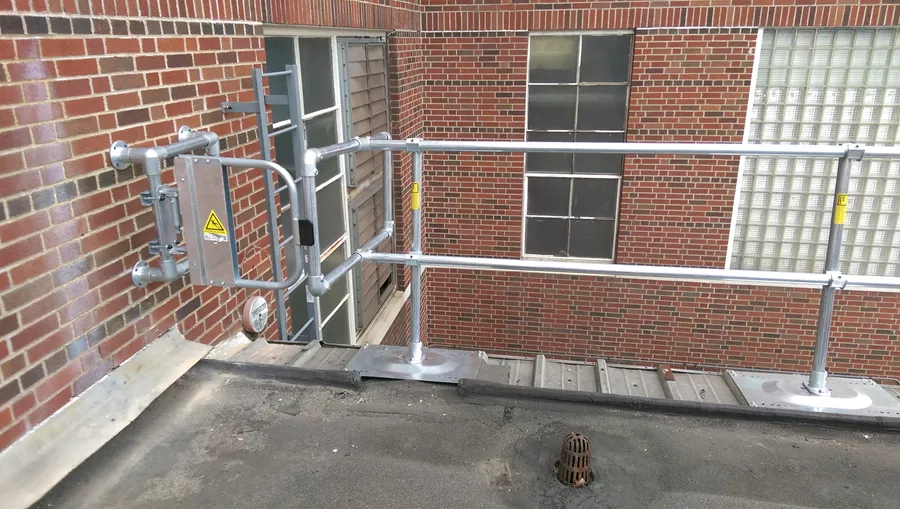 Kee Gate/ Self-closing Gate / Safe Access / Safety Gate / fall protection
