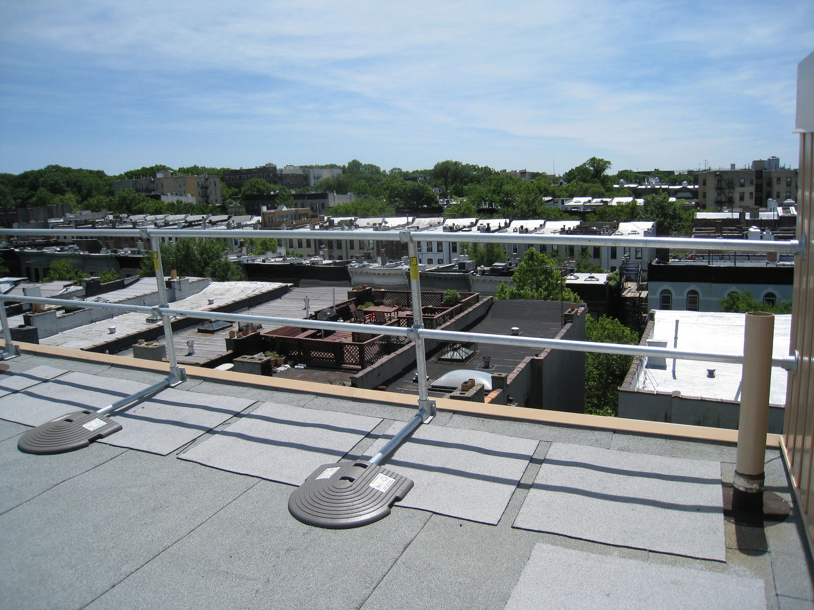 Kee Guard / Fall Protection / Roofers