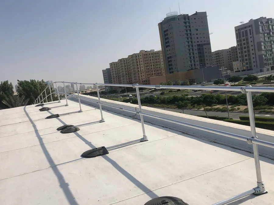 Unprotected Rooftop Edge Safety Solutions for Data Centres - Kee Safety