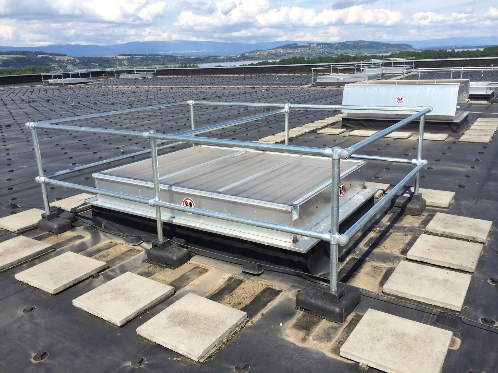 Kee Dome Skylight Railing / Rooftop Safety / Work at height