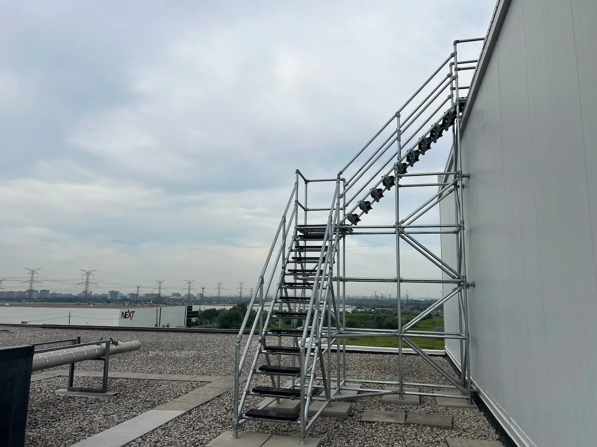 Kee Crossover Non-Penetrating Rooftop Crossover for Safe Access in Canada - Kee Safety
