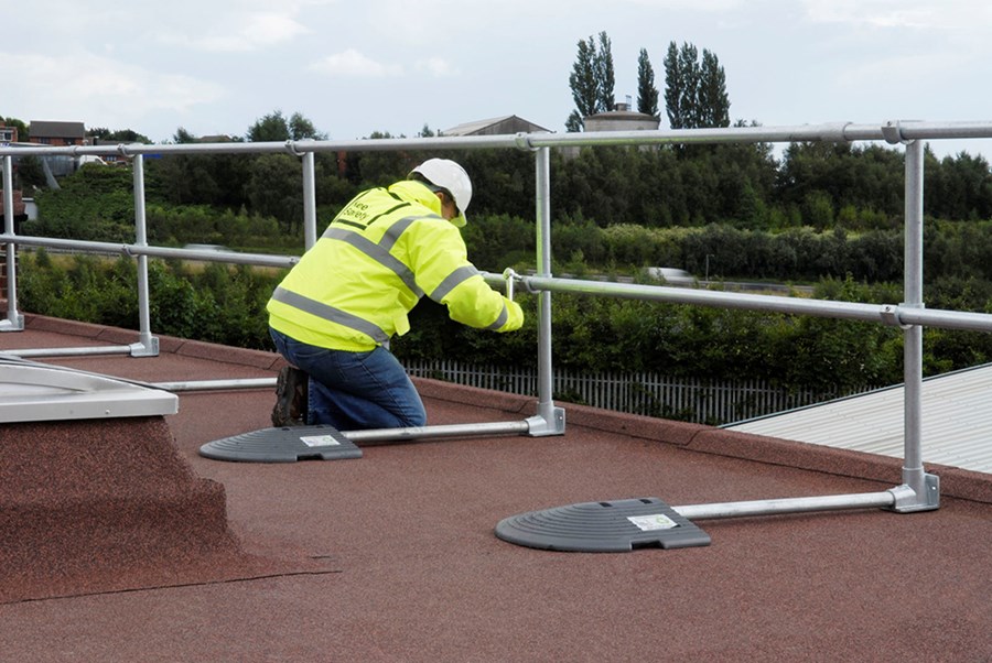 Rooftop Safety Railings - KeeGuard | roof fall protection | collective fall protection / roof guardrail