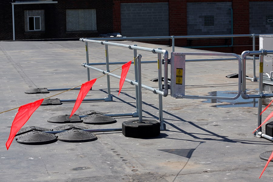 Kee Mark / demarcation system / roof safety / rooftop hazards