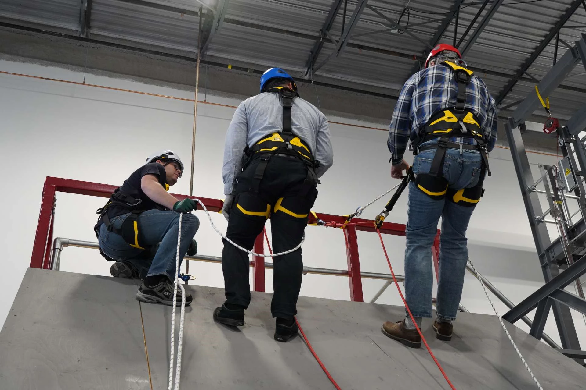Rope access training to work at heights